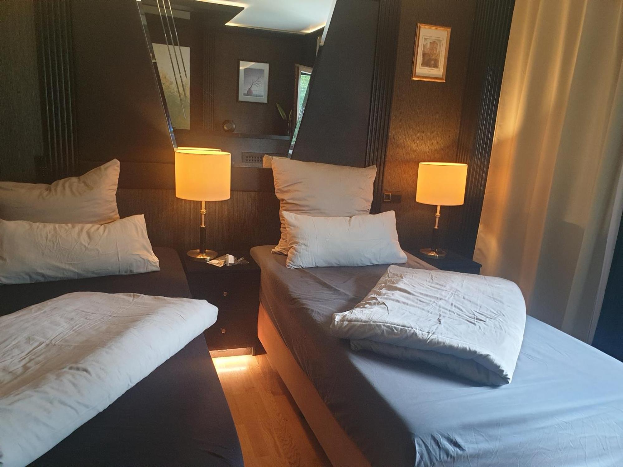 Miet-Kamp Ruhig, Zentral, Nahe Messe, Ausgefallenes Design 2 Schlafzimmer Berlin Dış mekan fotoğraf